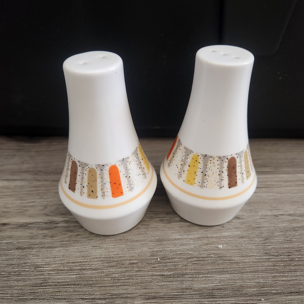 Vintage Noritake Progression Mardi Gras 9019 salt and pepper shakers.